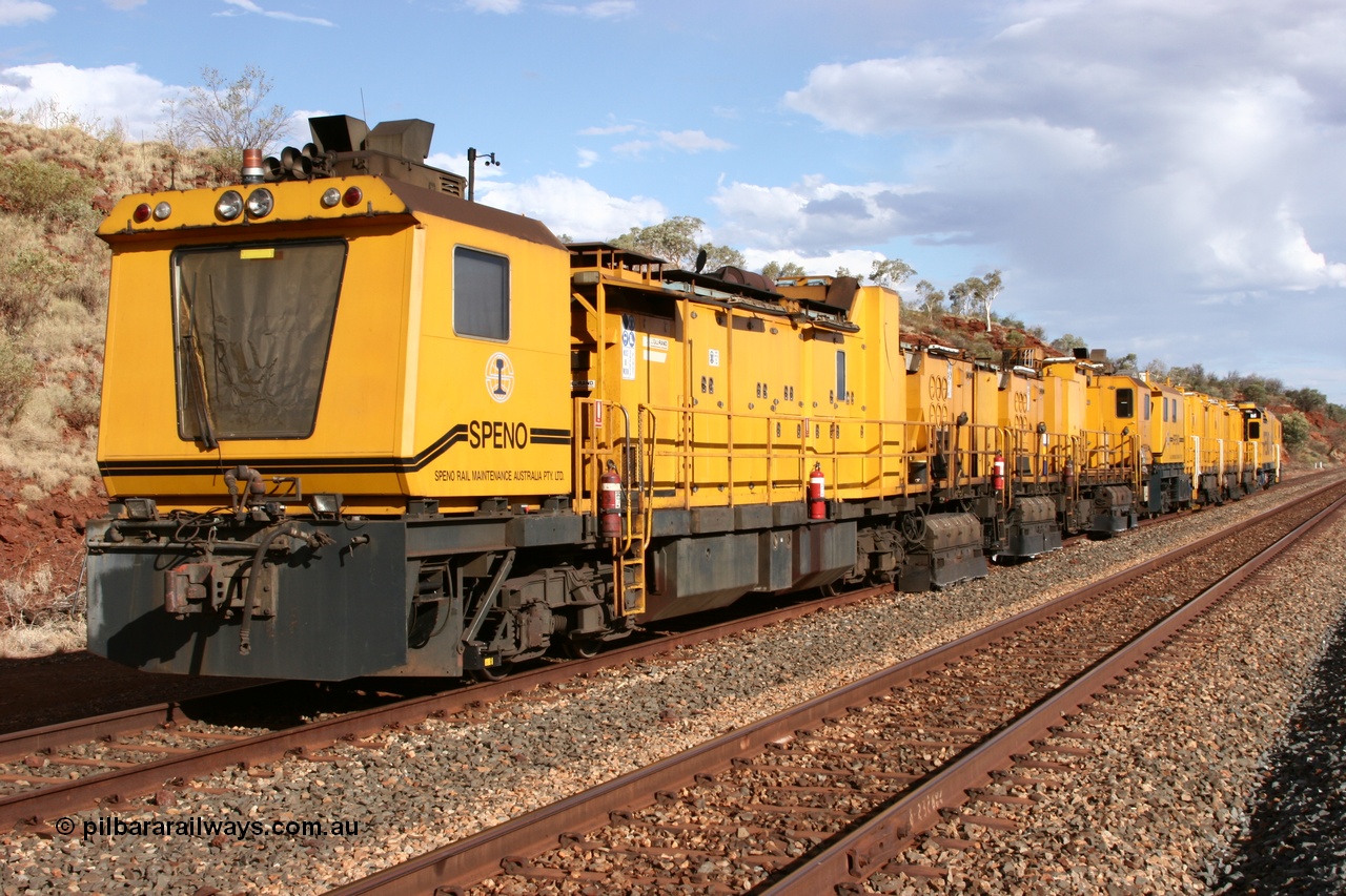 050421 1623
Hesta Siding backtrack, Speno Australia's two 24 stone rail grinders coupled together before they had id stickers fitted, the front unit was later stickered as RG 2, the rear unit was stickered as RG 1 and is serial M20. 21st April 2005.
Keywords: Speno;RR24;track-machine;