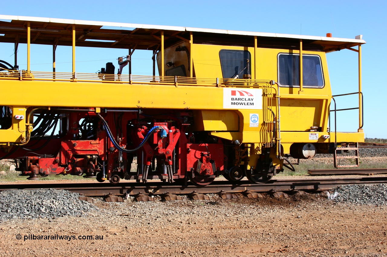 050801 4738
Flash Butt yard, Barclay Mowlem TM 21 a Plasser Australia 09-16 model tamper. 1st August 2005.
Keywords: TM21;Plasser-Australia;09-16;track-machine;