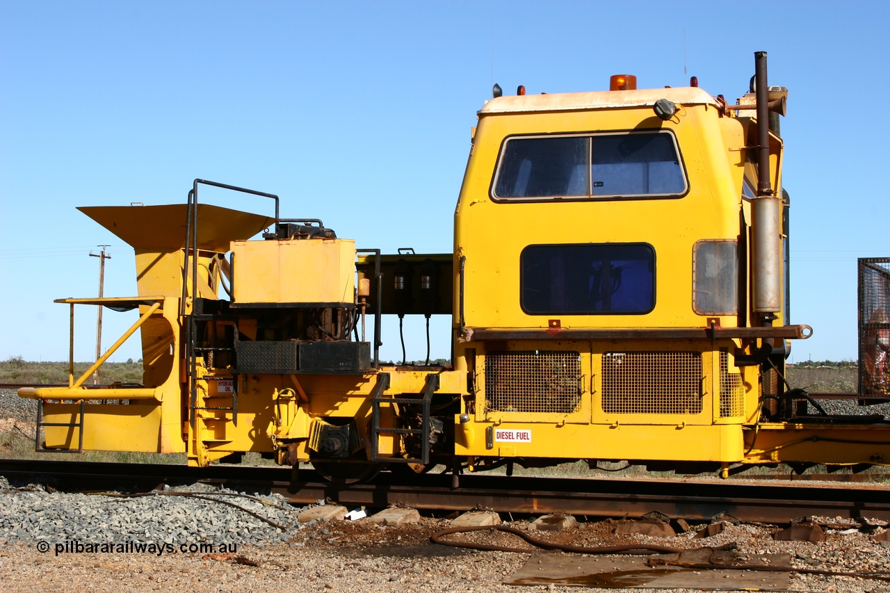 050801 4739
Flash Butt yard, BHP clip driving machine, modified from a former Plasser Australia USP 3000 ballast regulator. 1st August 2005.
Keywords: track-machine;Plasser-Australia;USP3000;