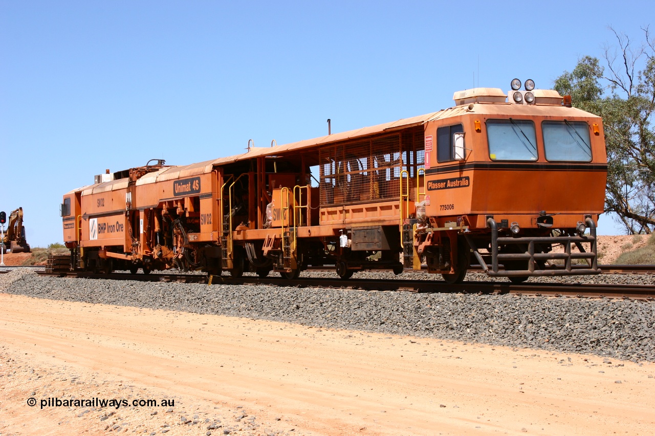 050917 5506
Coon Siding, on the truncated passing siding following a derailment Switch Tamper SW 02 is a Plasser Australia model Unimat S4 switch tamper. 17th September 2005.
Keywords: SW02;Plasser-Australia;Unimat-4S;track-machine;