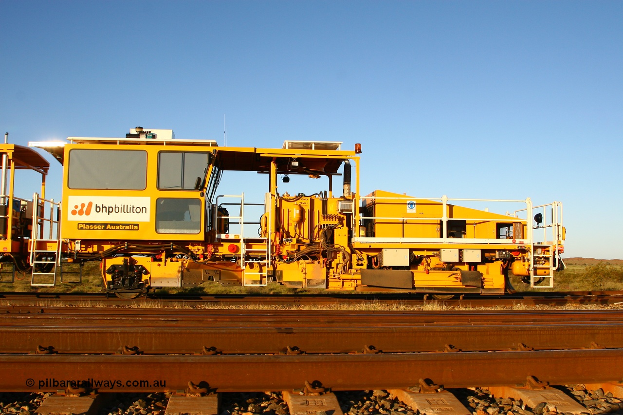 080621 2798
Walla back track, BHP track machine BR 34 a Plasser Australia unit model 305 serial M490. 21st June 2008.
Keywords: BR34;Plasser-Australia;SSP-305;M490;track-machine;