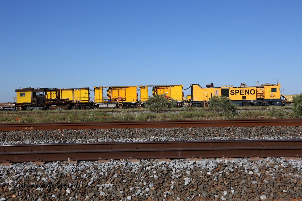 150619 9100
Flash Butt yard, Speno owned and operated rail grinder RG2 for BHP, overview of entire unit, from the left is the driving and grinding module, then two grinding modules and the power and driving unit.
Keywords: RG2;Speno;track-machine;