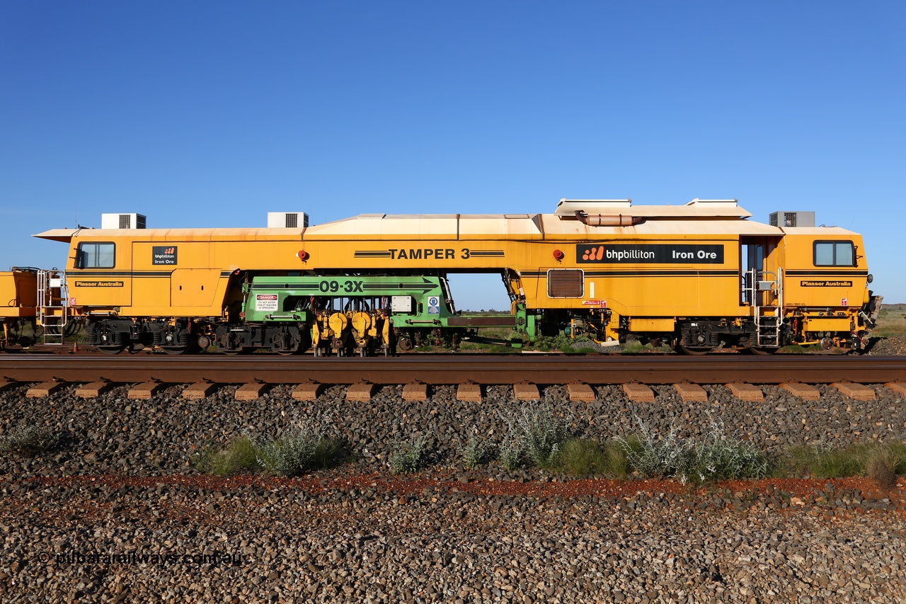 150619 9164
Walla back track, BHP track machine Tamper 3 a Plasser Australia unit model 09-3X serial M480. 19th June 2015.
Keywords: Tamper3;Plasser-Australia;09-3X;M480;track-machine;