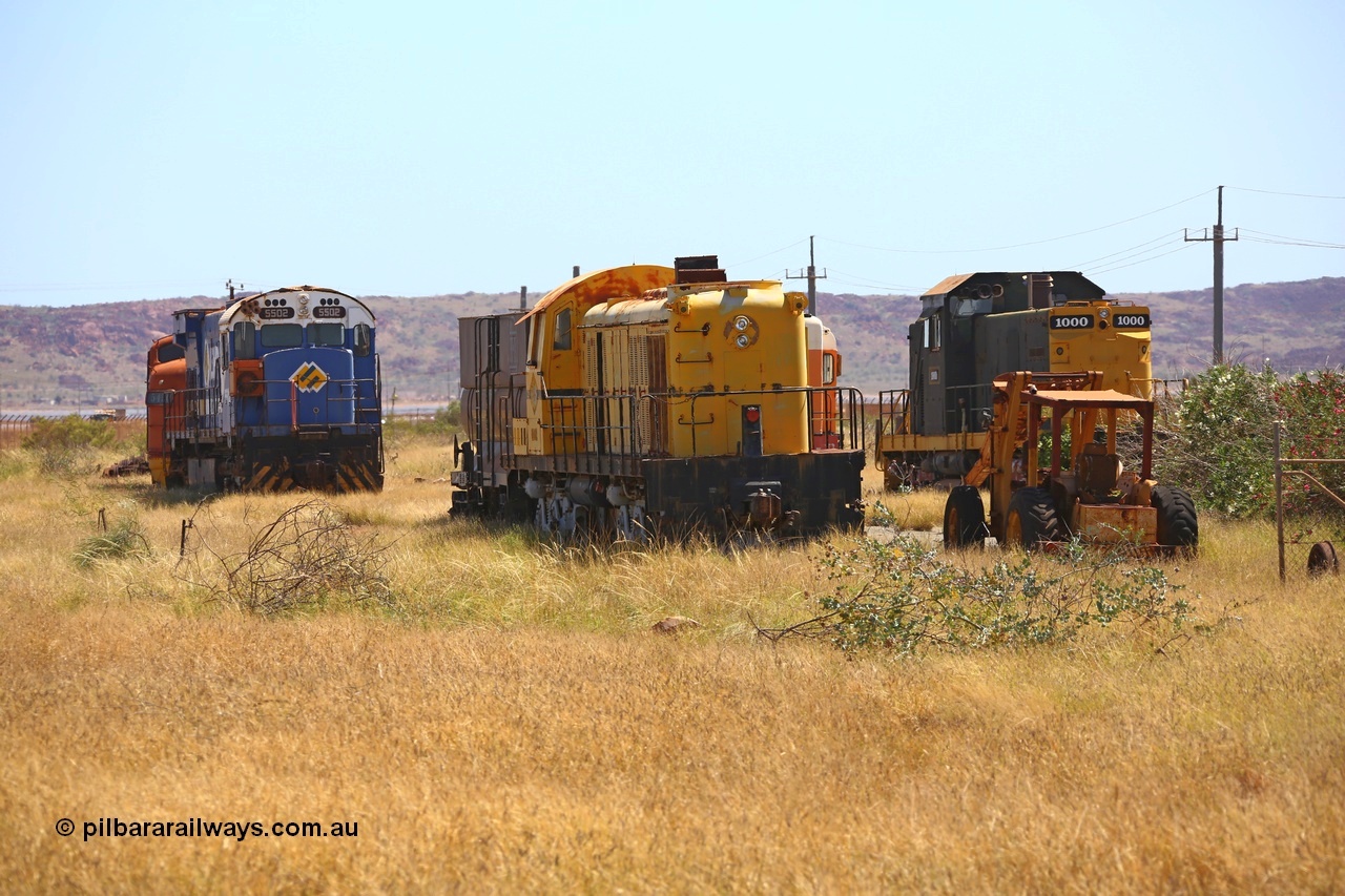 200914 7798
Pilbara Railways Historical Society, view looking north with locomotives from the left; former Mt Newman Mining EMD F7A 5450, former Mt Newman Mining / BHP ALCo M636 5502, former Cliffs Robe River ALCo RSC3 4002, a glimpse of former Goldsworthy Mining English Electric ST95B 1 and former Hamersley Iron ALCo C-415 1000. 14th September 2020.
