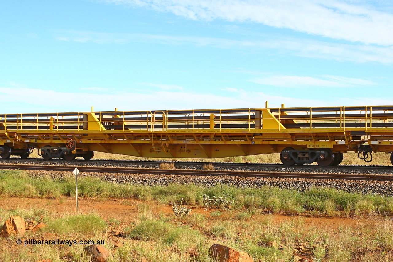 210510 1112
Near Gull on the Rio Tinto Dampier - Tom Price line at the 101.5 km, RTW type intermediate rail waggon RTW 008 on Rio Tinto's Gemco Rail built rail train consist. 10th May 2021. [url=https://goo.gl/maps/9WbRn1E4vP6a1YbN8]Location[/url].
Keywords: RTW-type;RTW008;Gemco-Rail-WA;