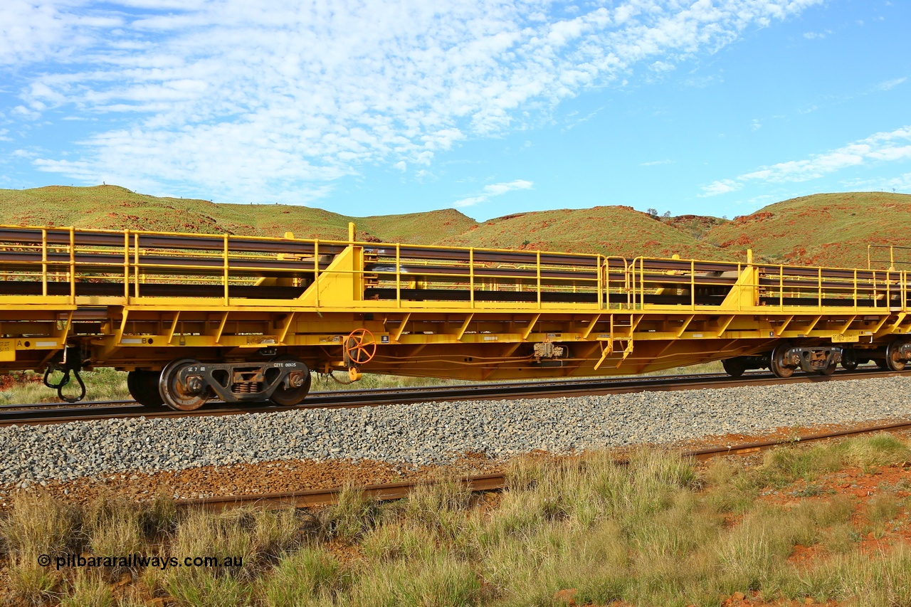 210510 1140
Near Galah on the Rio Tinto Dampier - Tom Price line at the 89.5 km, RTW type intermediate rail waggon RTW 013 on Rio Tinto's Gemco Rail built rail train consist. 10th May 2021. [url=https://goo.gl/maps/tSmgEtp7gcG7x24b9]Location[/url].
Keywords: RTW-type;RTW013;Gemco-Rail-WA;