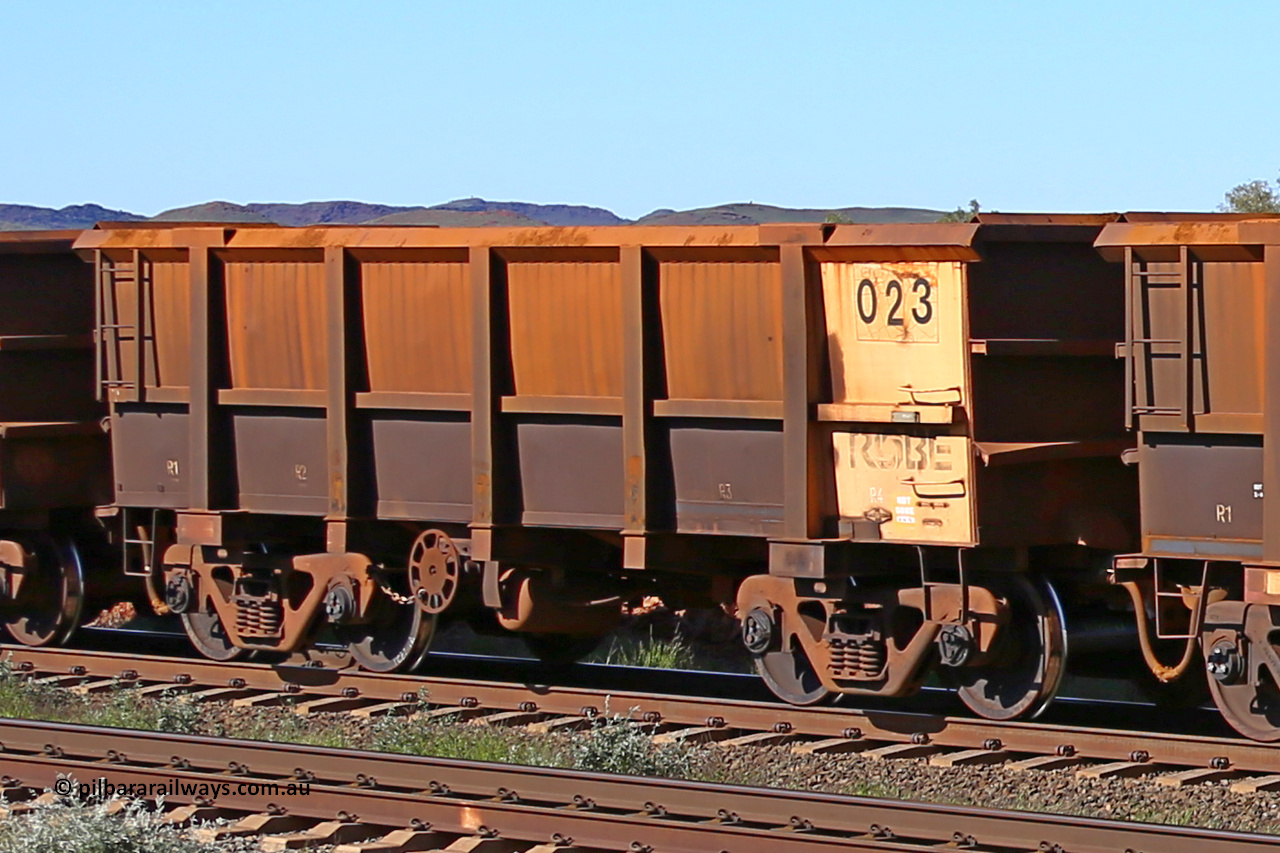 0023 160727 0983
Robe River ore waggon 023, built by Nippon Sharyo Nihon, rotary coupler end handbrake side empty view at Harding Siding on the Cape Lambert line, July 27, 2016.
Keywords: 023;Nippon-Sharyo-Nihon;Robe-ore-waggon;