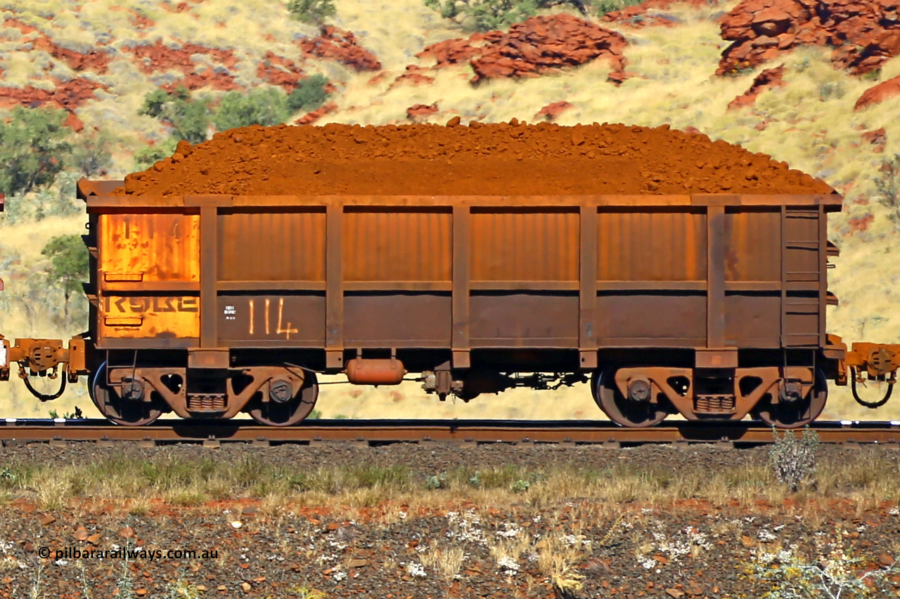 0114 170728 09919
Robe River ore waggon 114, built by Nippon Sharyo Nihon, non-handbrake side loaded view at the 72 km, Western Creek on the Deepdale line. July 28, 2017.
Keywords: 114;Nippon-Sharyo-Nihon;Robe-ore-waggon;