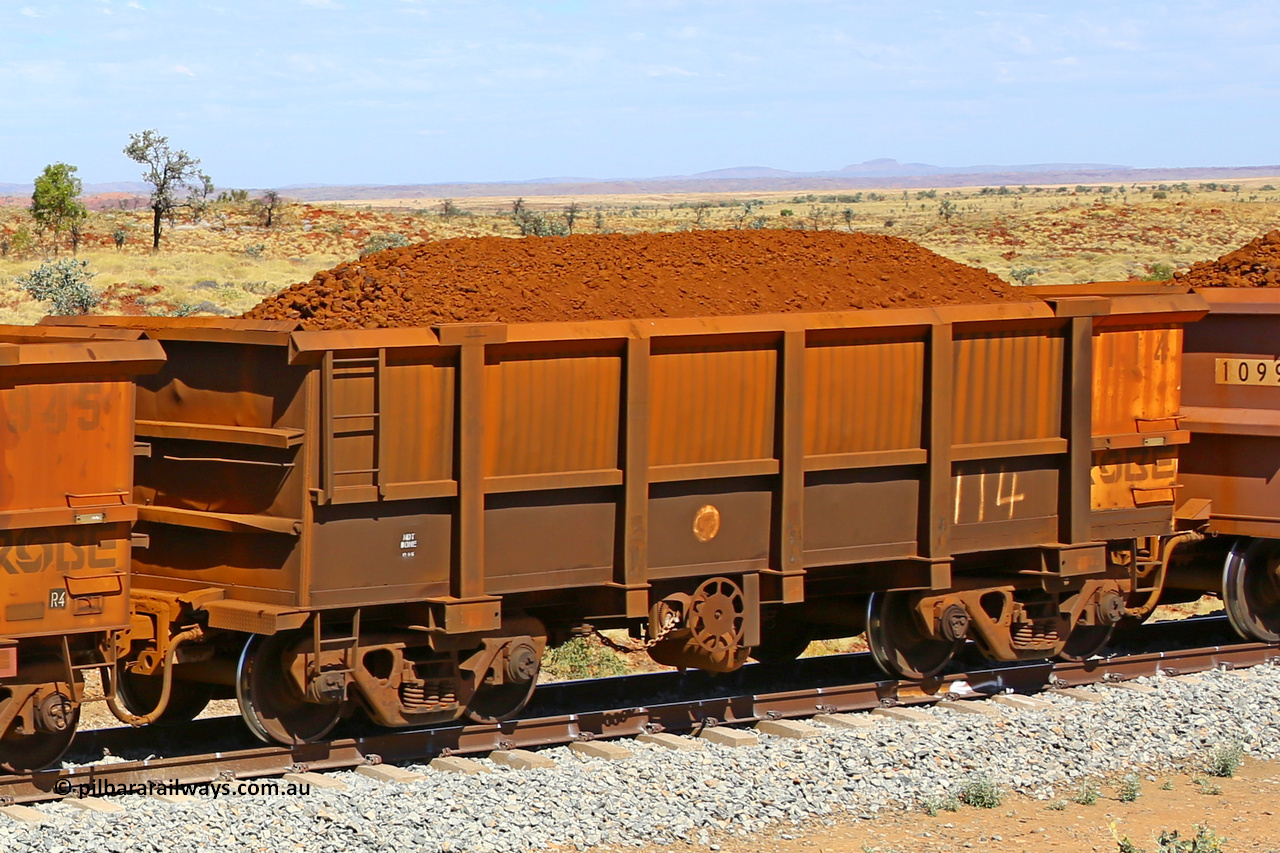 0114 170729 0260
Robe River ore waggon 114, built by Nippon Sharyo Nihon, fixed coupler handbrake side loaded view at the 103 km, between Maitland Siding and the Fortescue River on the Deepdale line. July 29, 2017.
Keywords: 114;Nippon-Sharyo-Nihon;Robe-ore-waggon;