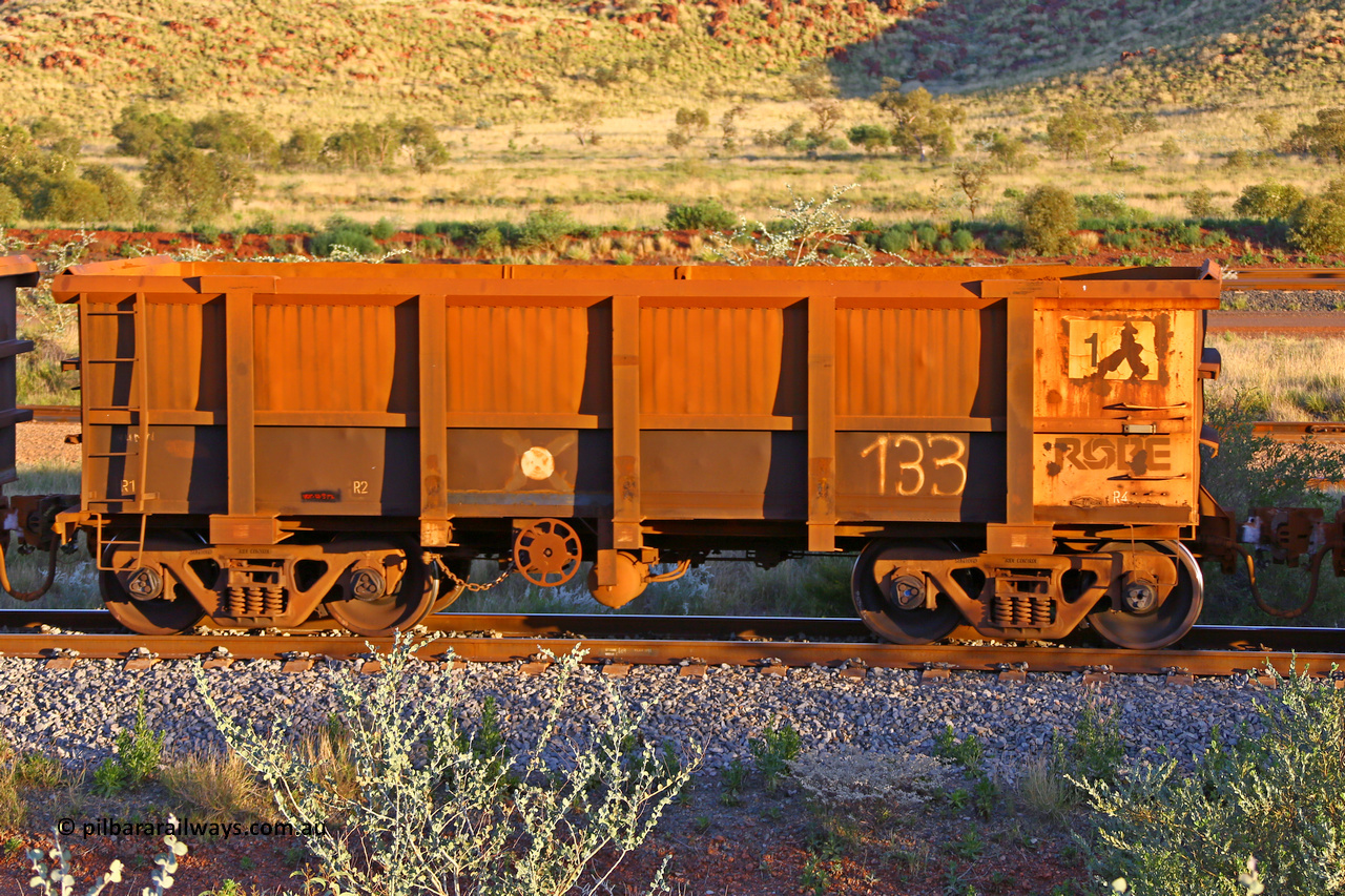 0133 170513 8772
Robe River ore waggon 133, built by Nippon Sharyo Nihon, rotary coupler end handbrake side empty view, Cape Lambert yard, May 13, 2017.
Keywords: 133;Nippon-Sharyo-Nihon;Robe-ore-waggon;