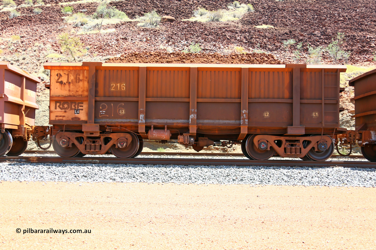 0216 160306 1413
Robe River ore waggon 216, built by Nippon Sharyo Nihon, non-handbrake side loaded view at Greenpool on the Cape Lambert line. March 6, 2016.
Keywords: 216;Nippon-Sharyo-Nihon;Robe-ore-waggon;