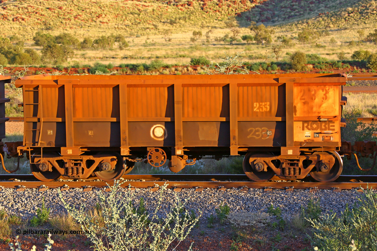 0233 170513 8779
Robe River ore waggon 233, built by Nippon Sharyo Nihon, handbrake side empty view, Cape Lambert yard, May 13, 2017.
Keywords: 233;Nippon-Sharyo-Nihon;Robe-ore-waggon;
