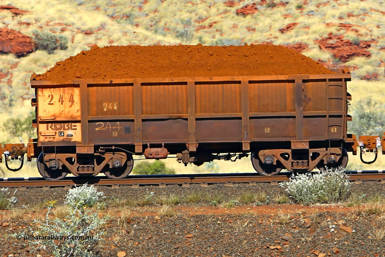 0244 170728 09930
Robe River ore waggon 244, built by Nippon Sharyo Nihon, non-handbrake side loaded view at the 72 km, Western Creek on the Deepdale line. July 28, 2017.
Keywords: 244;Nippon-Sharyo-Nihon;Robe-ore-waggon;
