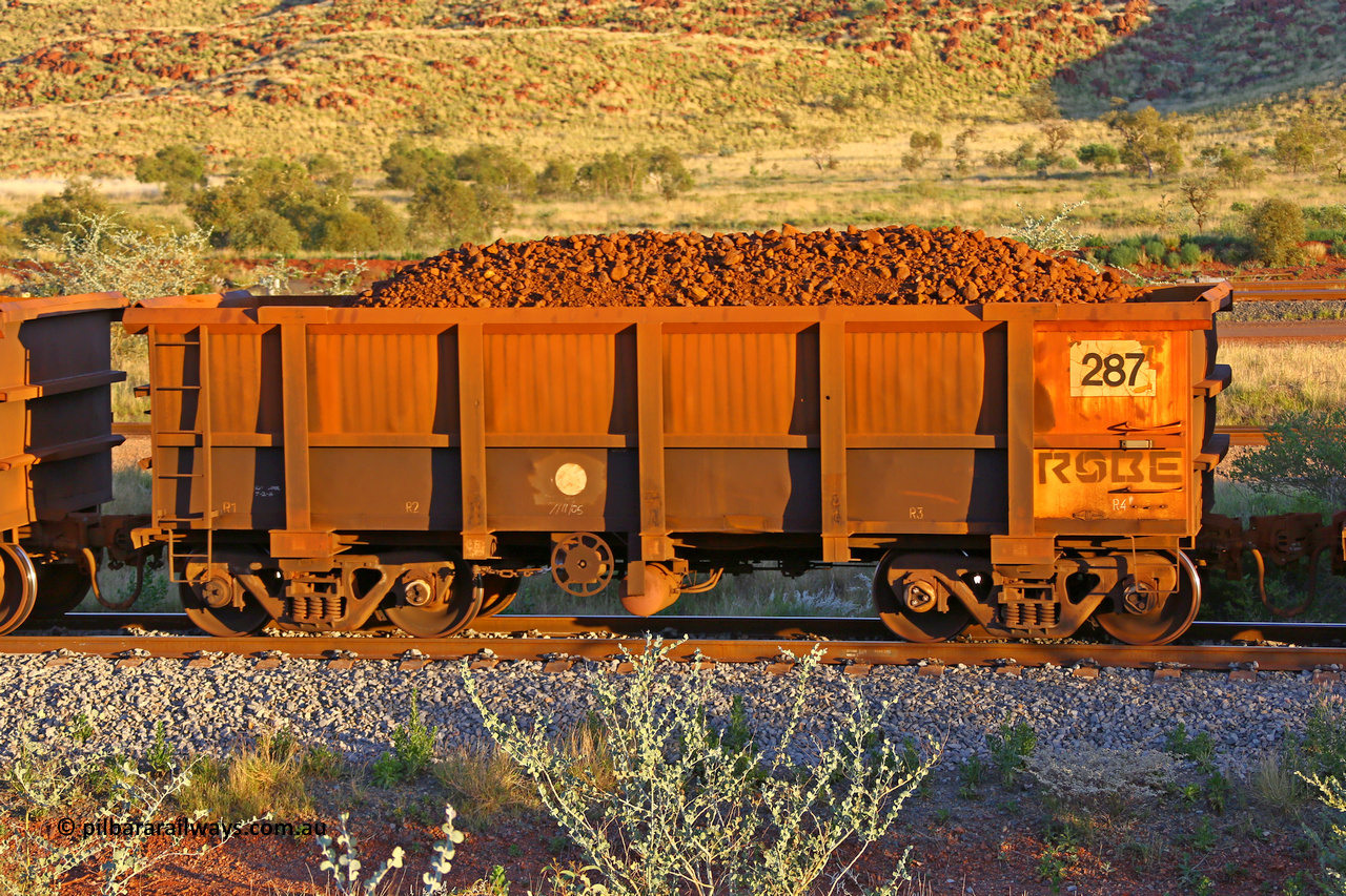 0287 170513 8692
Robe River ore waggon 287, built by Nippon Sharyo Nihon, handbrake side loaded view, Cape Lambert yard, May 13, 2017.
Keywords: 287;Nippon-Sharyo-Nihon;Robe-ore-waggon;