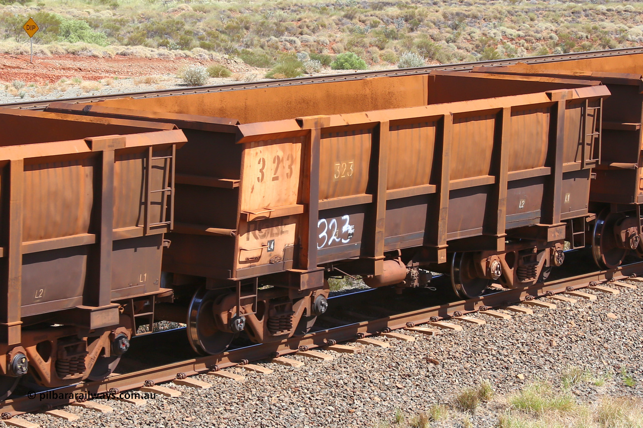 0323 160306 1230
Robe River ore waggon 323, built by Nippon Sharyo Nihon, fixed coupler non-handbrake side empty view at Greenpool on the Cape Lambert line. March 6, 2016.
Keywords: 323;Nippon-Sharyo-Nihon;Robe-ore-waggon;