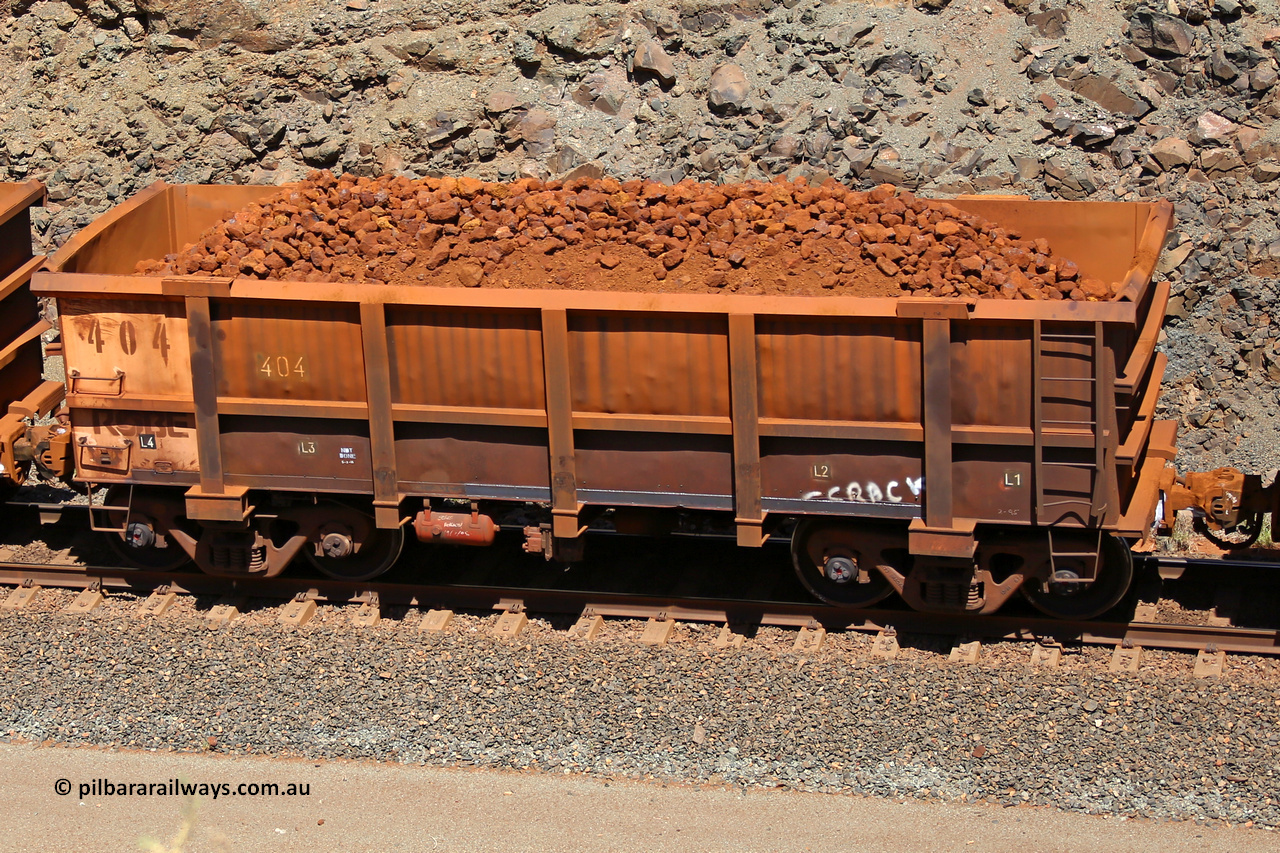 0404 160306 1669
Robe River ore waggon 404, built by Tomlinson Steel WA, fixed coupler non-handbrake side loaded view at the 45 km, Harding Siding on the Cape Lambert line. March 6, 2016.
Keywords: 404;Tomlinson-Steel-WA;Robe-ore-waggon;