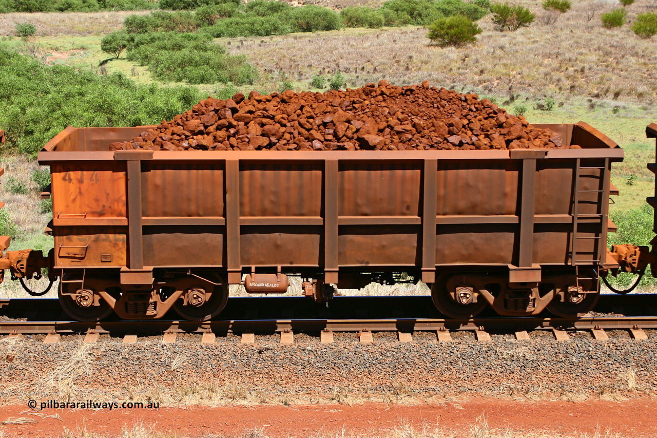0414 061209 8181
Robe River ore waggon 414, built by Tomlinson Steel WA, fixed coupler non-handbrake side loaded view at the 7 km location just south of Cape Lambert yard. December 9, 2006.
Keywords: 414;Tomlinson-Steel-WA;Robe-ore-waggon;
