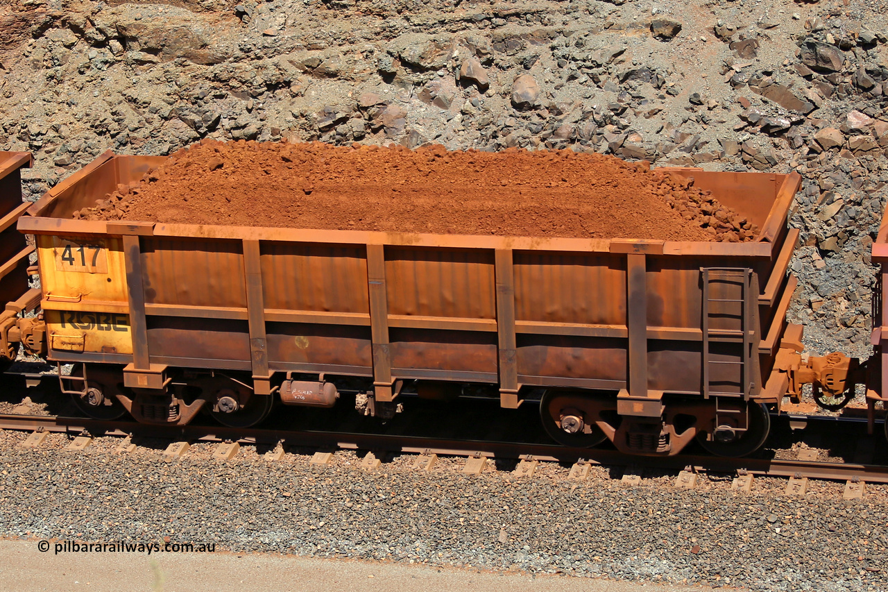 0417 160306 1622
Robe River ore waggon 417, built by Tomlinson Steel WA, fixed coupler non-handbrake side loaded view at the 45 km, Harding Siding on the Cape Lambert line. March 6, 2016.
Keywords: 417;Tomlinson-Steel-WA;Robe-ore-waggon;