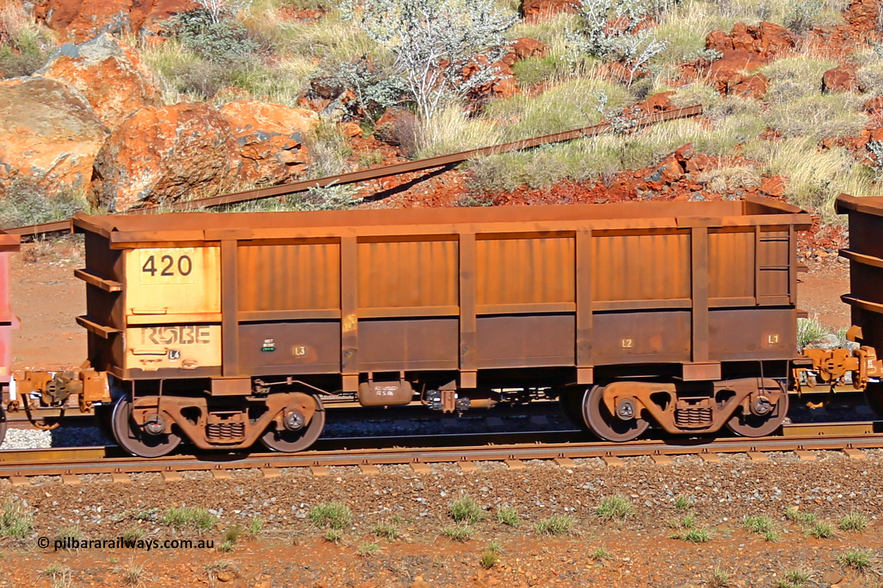 0420 180616 1693
Robe River ore waggon 420, built by Tomlinson Steel WA, rotary coupler end non-handbrake side empty view at the 38 km, Harding on the Cape Lambert line, June 16, 2018.
Keywords: 420;Tomlinson-Steel-WA;Robe-ore-waggon;