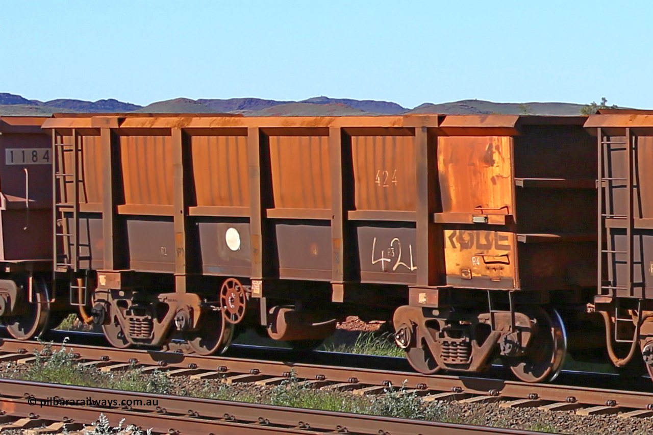 0424 160727 0962
Robe River ore waggon 424, built by Tomlinson Steel WA, rotary coupler end handbrake side empty view at Harding Siding on the Cape Lambert line, July 27, 2016.
Keywords: 424;Tomlinson-Steel-WA;Robe-ore-waggon;