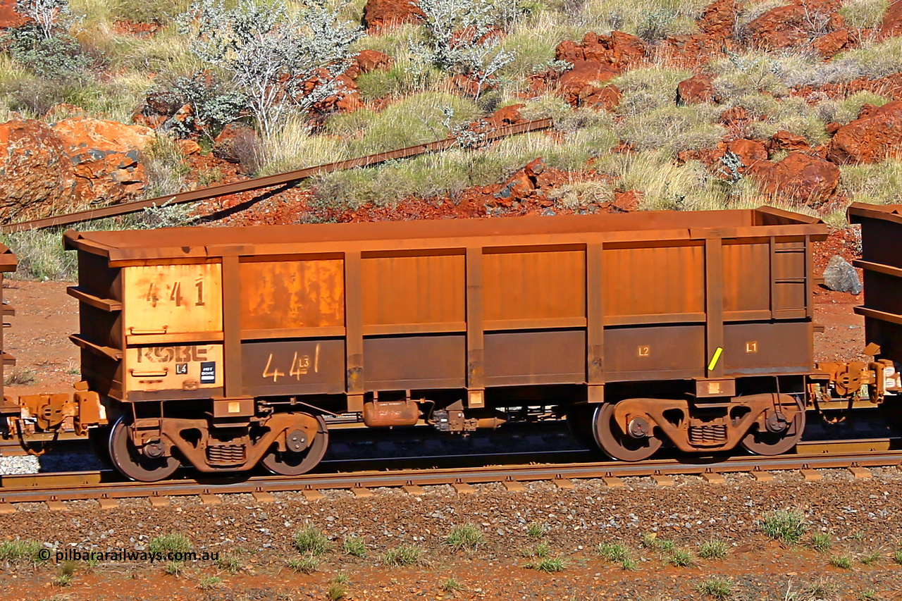 0441 180616 1703
Robe River ore waggon 441, built by Tomlinson Steel WA, rotary coupler end non-handbrake side empty view at the 38 km, Harding on the Cape Lambert line, June 16, 2018.
Keywords: 441;Tomlinson-Steel-WA;Robe-ore-waggon;