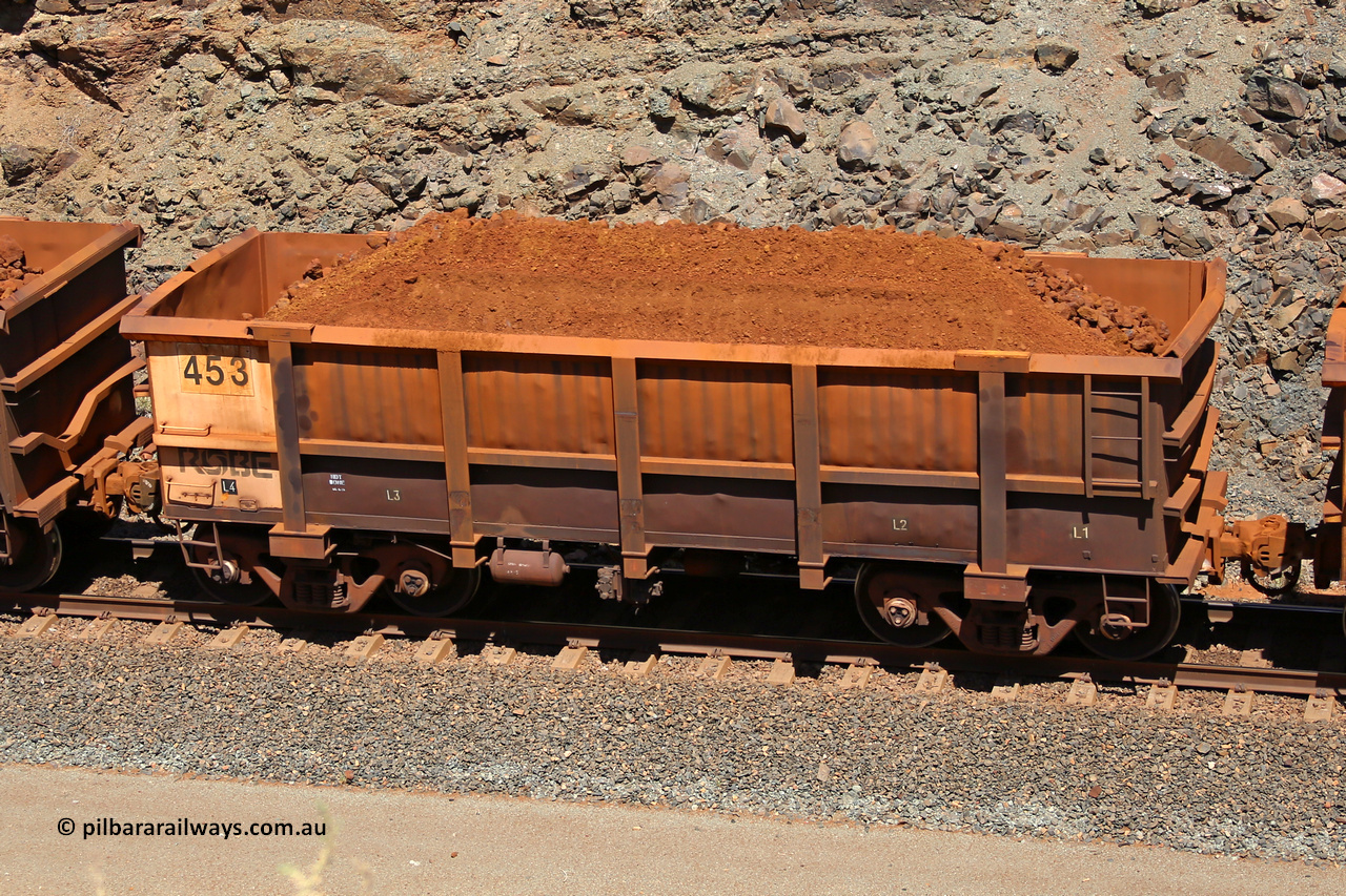 0453 160306 1634
Robe River ore waggon 453, built by Tomlinson Steel WA, fixed coupler non-handbrake side loaded view, at the 45 km, Harding Siding on the Cape Lambert line. March 6, 2016.
Keywords: 453;Tomlinson-Steel-WA;Robe-ore-waggon;