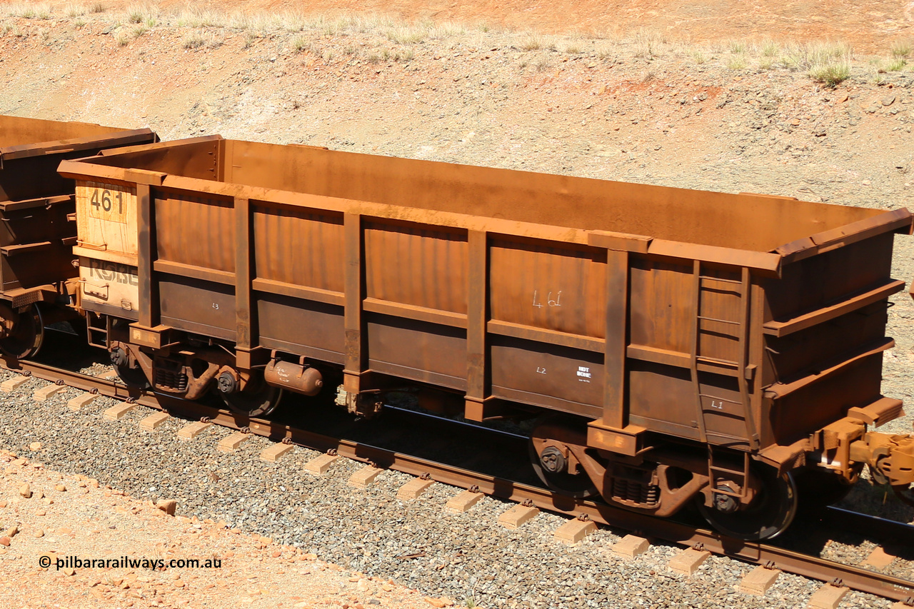 0461 160306 1333
Robe River ore waggon 461, built by Tomlinson Steel WA, fixed coupler non-handbrake side empty view at Greenpool on the Cape Lambert line. March 6, 2016.
Keywords: 461;Tomlinson-Steel-WA;Robe-ore-waggon;