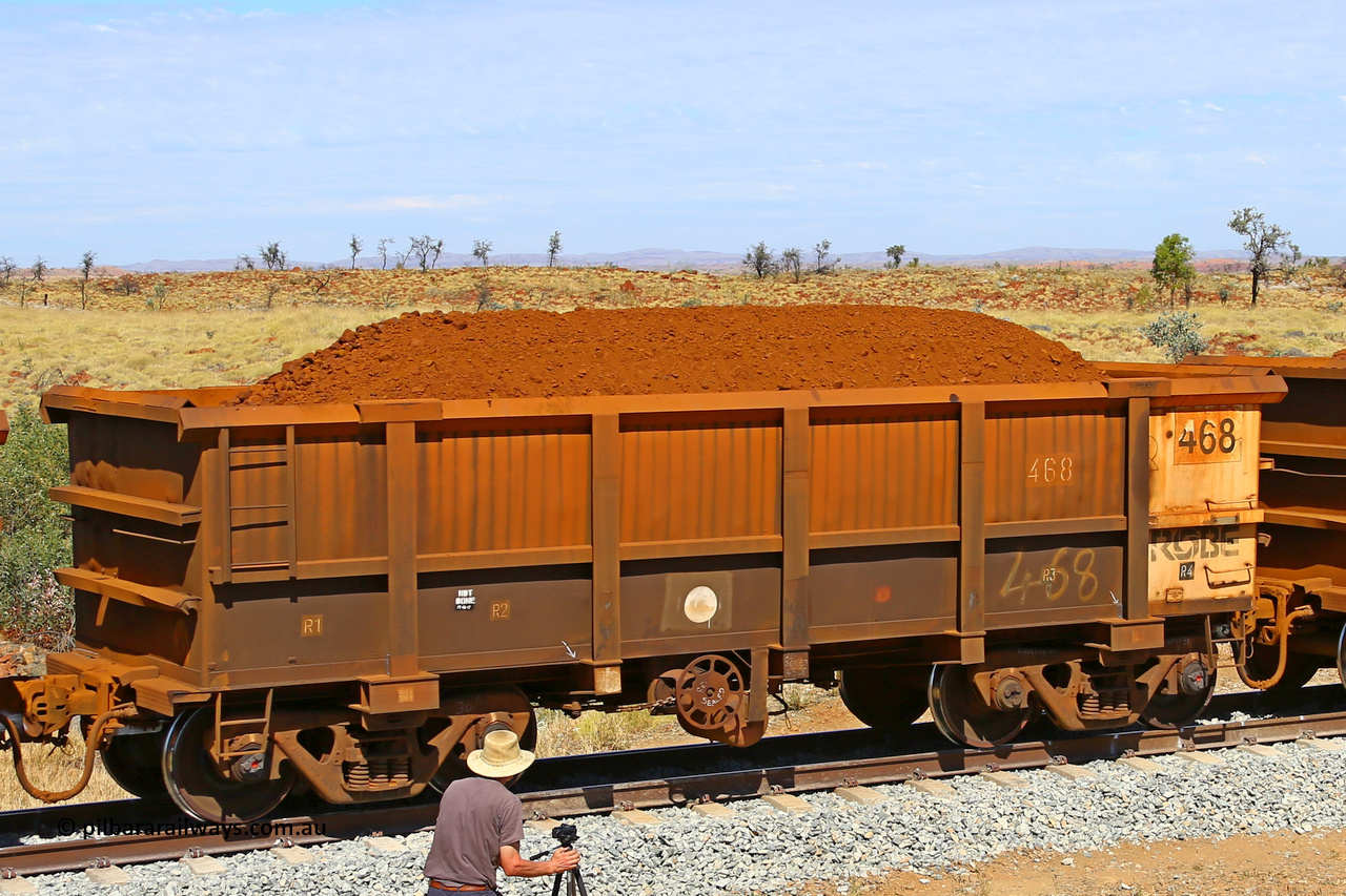 0468 170729 0270
Robe River ore waggon 468, built by Tomlinson Steel WA, fixed coupler handbrake side loaded view at the 103 km, between Maitland Siding and the Fortescue River on the Deepdale line. July 29, 2017.
Keywords: 468;Tomlinson-Steel-WA;Robe-ore-waggon;