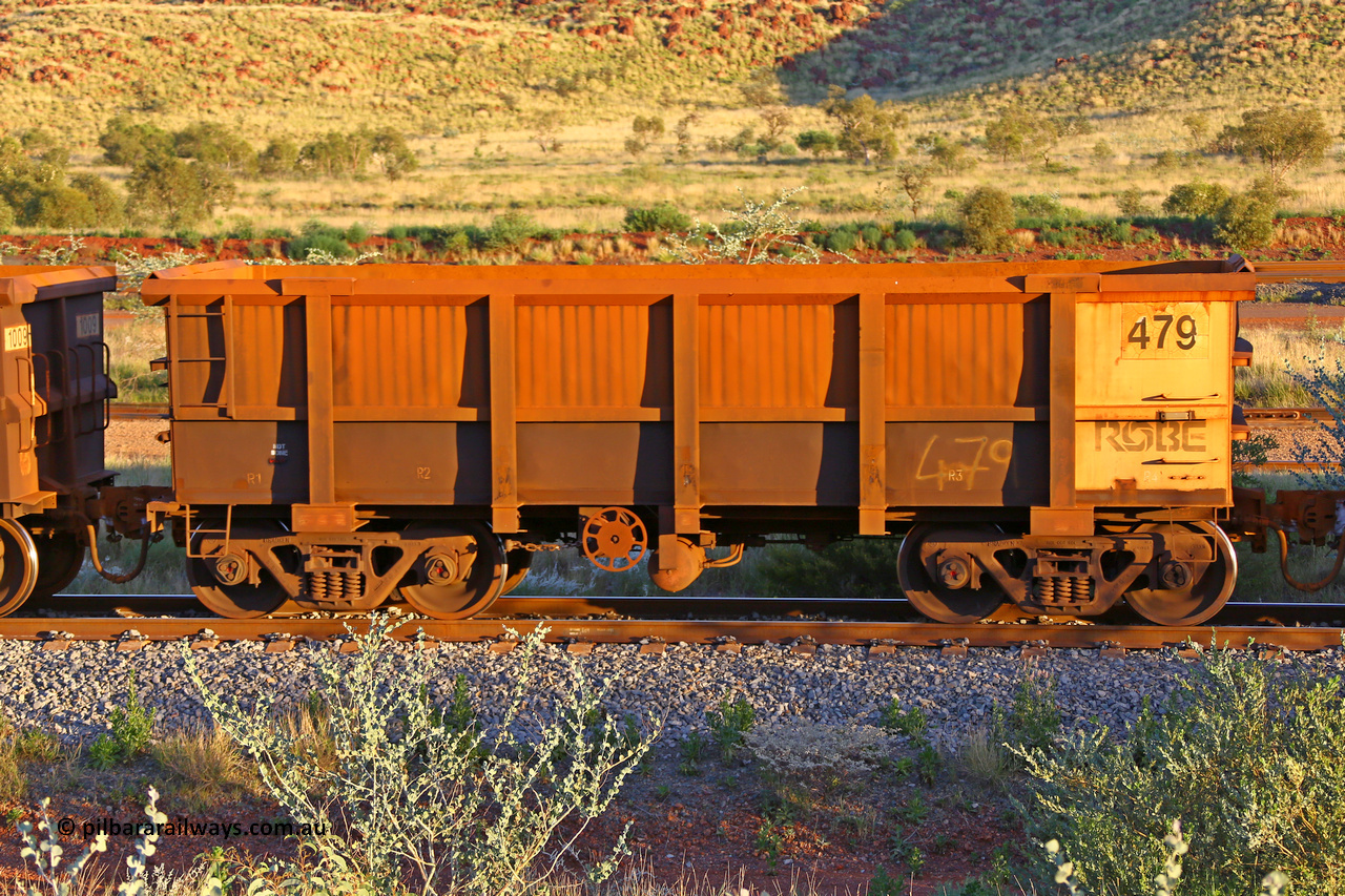 0479 170513 8777
Robe River ore waggon 479, built by Tomlinson Steel WA, handbrake side empty view, Cape Lambert yard, May 13, 2017.
Keywords: 479;Tomlinson-Steel-WA;Robe-ore-waggon;