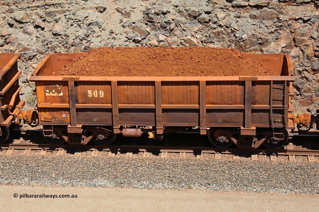 0509 160306 1546
Robe River ore waggon 509, built by Tomlinson Steel WA, fixed coupler non-handbrake side loaded view, at the 45 km, Harding Siding on the Cape Lambert line. March 6, 2016.
Keywords: 509;Tomlinson-Steel-WA;Robe-ore-waggon;