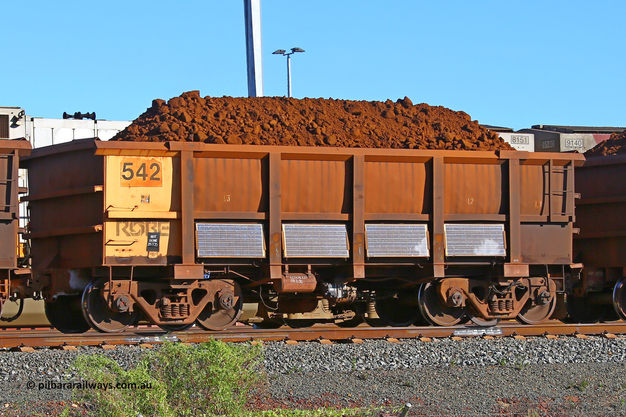 0542 210322 9394
Robe River ore waggon 542, built by Tomlinson Steel WA, fixed coupler non-handbrake side loaded view at Cape Lambert yard, March 22, 2021.
Keywords: 542;Tomlinson-Steel-WA;Robe-ore-waggon;