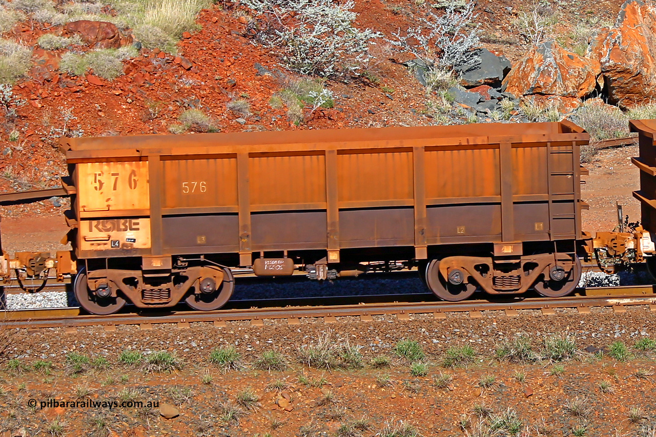 0576 180616 1742
Robe River ore waggon 576, built by Tomlinson Steel WA, rotary coupler end non-handbrake side empty view at the 38 km, Harding on the Cape Lambert line, June 16, 2018.
Keywords: 576;Tomlinson-Steel-WA;Robe-ore-waggon;