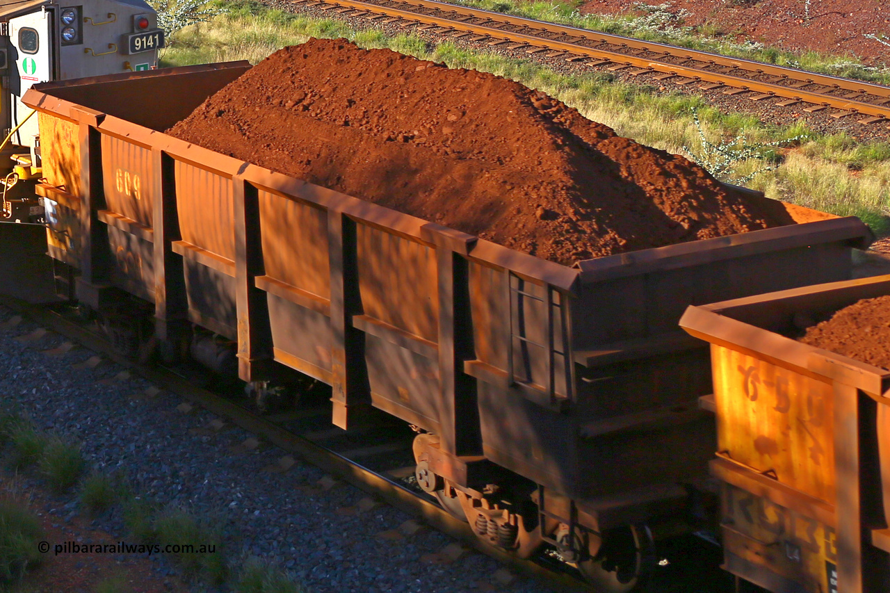0609 210322 9680
Robe River ore waggon 609, built by Tomlinson Steel WA, fixed coupler non-handbrake side loaded view at the 17 km on the Cape Lambert line, March 22, 2021.
Keywords: 609;Tomlinson-Steel-WA;Robe-ore-waggon;