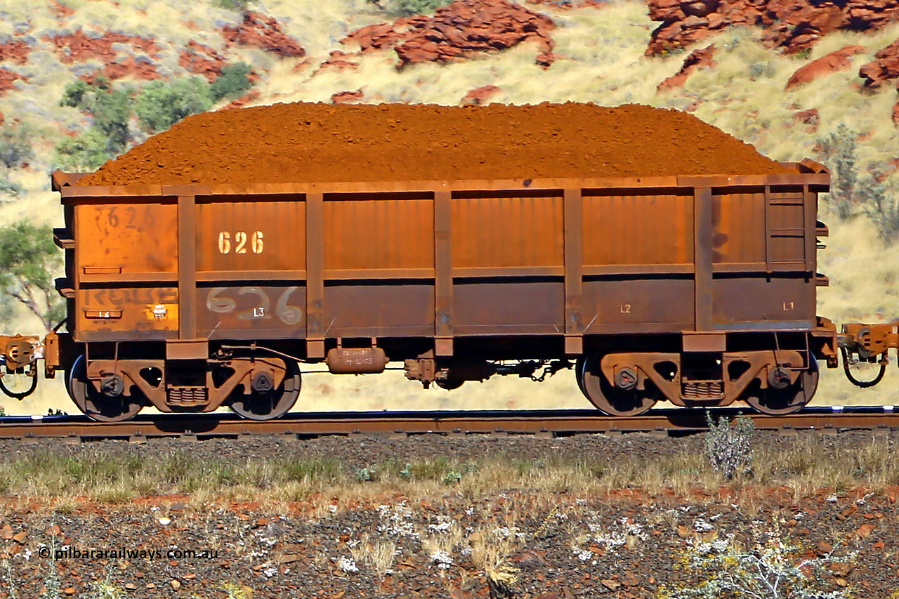 0626 170728 09925
Robe River ore waggon 626, built by Tomlinson Steel WA, non-handbrake side loaded view at the 72 km, Western Creek on the Deepdale line. July 28, 2017.
Keywords: 626;Tomlinson-Steel-WA;Robe-ore-waggon;