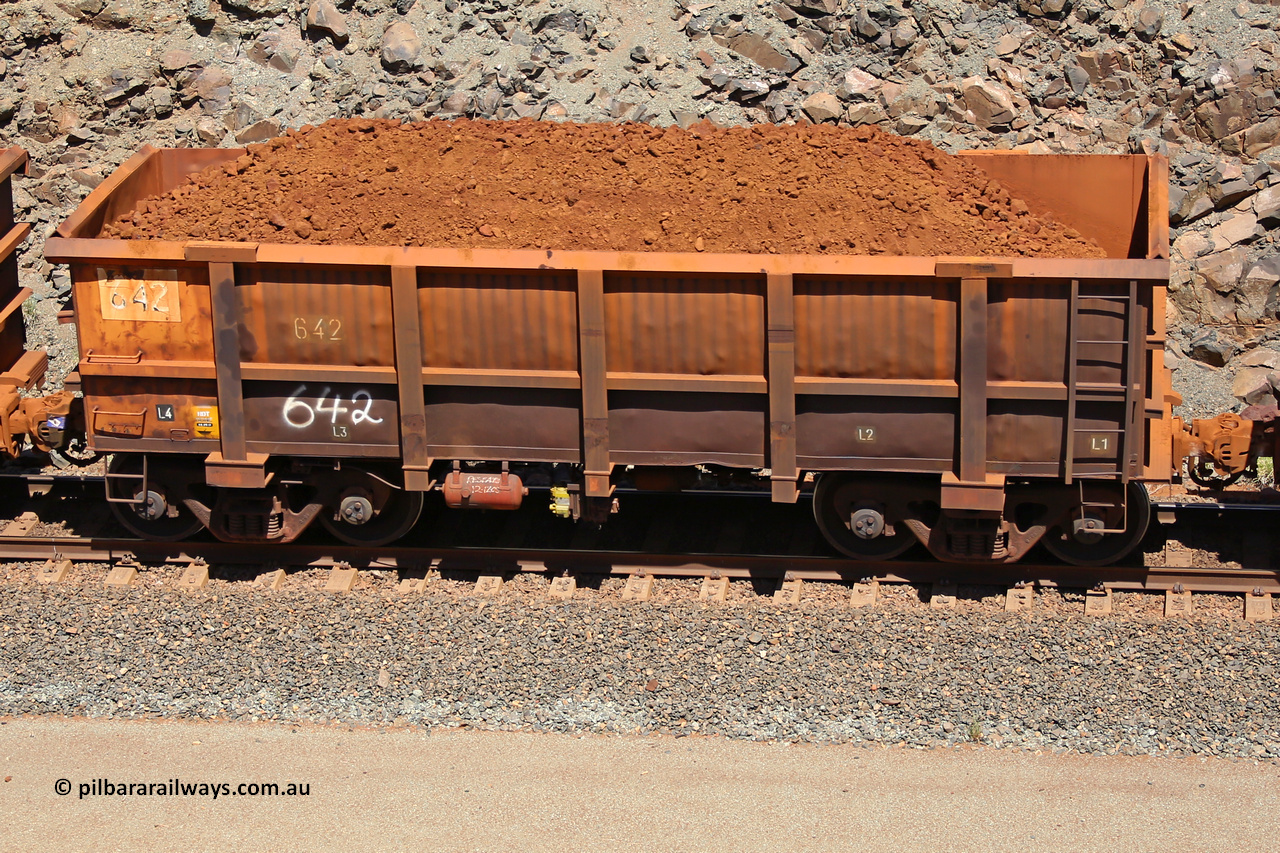 0642 160306 1531
Robe River ore waggon 642, built by Tomlinson Steel WA, fixed coupler non-handbrake side loaded view, at the 45 km, Harding Siding on the Cape Lambert line. March 6, 2016.
Keywords: 642;Tomlinson-Steel-WA;Robe-ore-waggon;