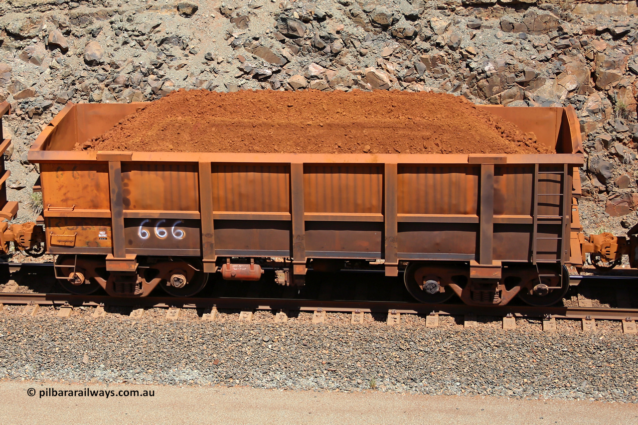 0666 160306 1552
Robe River ore waggon 666, built by Tomlinson Steel WA, fixed coupler non-handbrake side loaded view, at the 45 km, Harding Siding on the Cape Lambert line. March 6, 2016.
Keywords: 666;Tomlinson-Steel-WA;Robe-ore-waggon;
