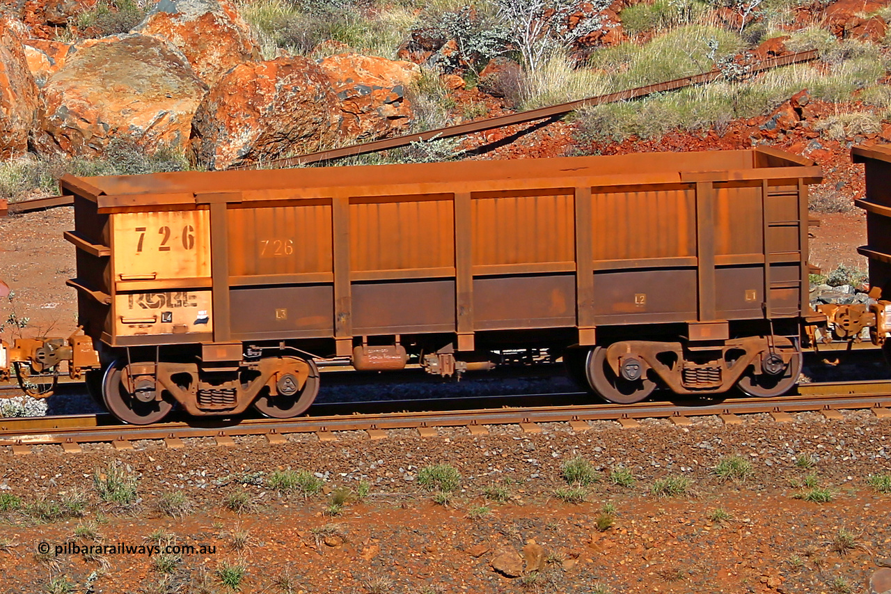 0726 180616 1739
Robe River ore waggon 726, built by Tomlinson Steel WA, rotary coupler end non-handbrake side empty view at the 38 km, Harding on the Cape Lambert line, June 16, 2018.
Keywords: 726;Tomlinson-Steel-WA;Robe-ore-waggon;