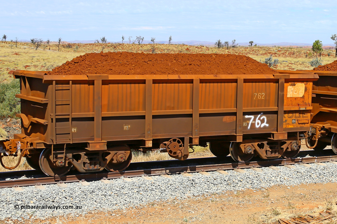 0762 170729 0243
Robe River ore waggon 762, built by Centurion Industries WA, fixed coupler handbrake side loaded view at the 103 km, between Maitland Siding and the Fortescue River on the Deepdale line. July 29, 2017.
Keywords: 762;Centurion-Industries-WA;Robe-ore-waggon;