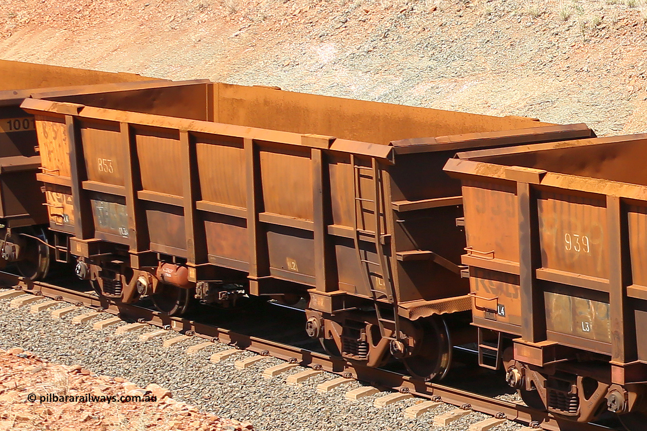 0853 160306 1317
Robe River ore waggon 853, built by Centurion Industries WA, fixed coupler non-handbrake side empty view at Greenpool on the Cape Lambert line. March 6, 2016.
Keywords: 853;Centurion-Industries-WA;Robe-ore-waggon;