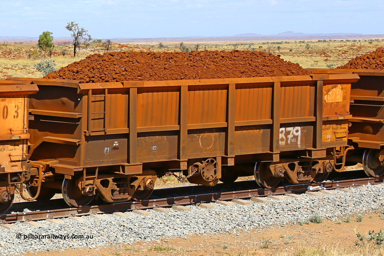 0879 170729 0200
Robe River ore waggon 879, built by Centurion Industries WA, fixed coupler handbrake side loaded view at the 103 km, between Maitland Siding and the Fortescue River on the Deepdale line. July 29, 2017.
Keywords: 879;Centurion-Industries-WA;Robe-ore-waggon;