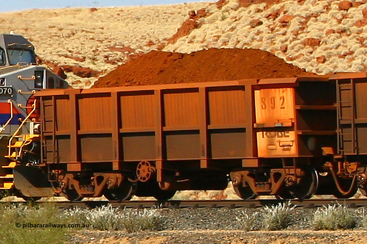 0892 070908 0604
Robe River ore waggon 892, built by Centurion Industries WA, rotary coupler end handbrake side loaded view at the 78.8 km between Western Creek and Maitland on the Deepdale line. July 22, 2006.
Keywords: 892;Centurion-Industries-WA;Robe-ore-waggon;