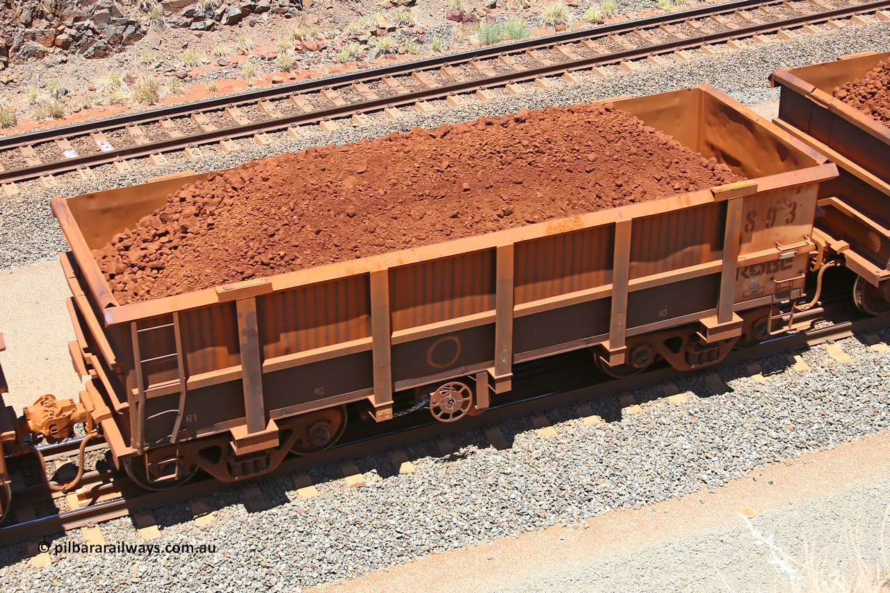 0893 160306 1478
Robe River ore waggon 893, built by Centurion Industries WA, fixed coupler handbrake side loaded view, at the 45 km, Harding Siding on the Cape Lambert line. March 6, 2016.
Keywords: 893;Centurion-Industries-WA;Robe-ore-waggon;