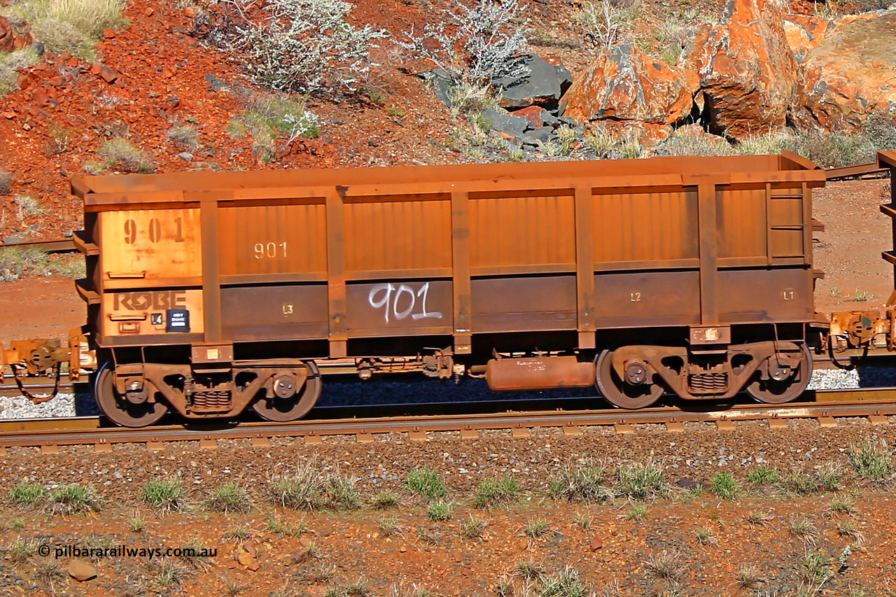 0901 180616 1737
Robe River ore waggon 901, built by Centurion Industries WA, rotary coupler end non-handbrake side empty view at the 38 km, Harding on the Cape Lambert line, June 16, 2018.
Keywords: 901;Centurion-Industries-WA;Robe-ore-waggon;