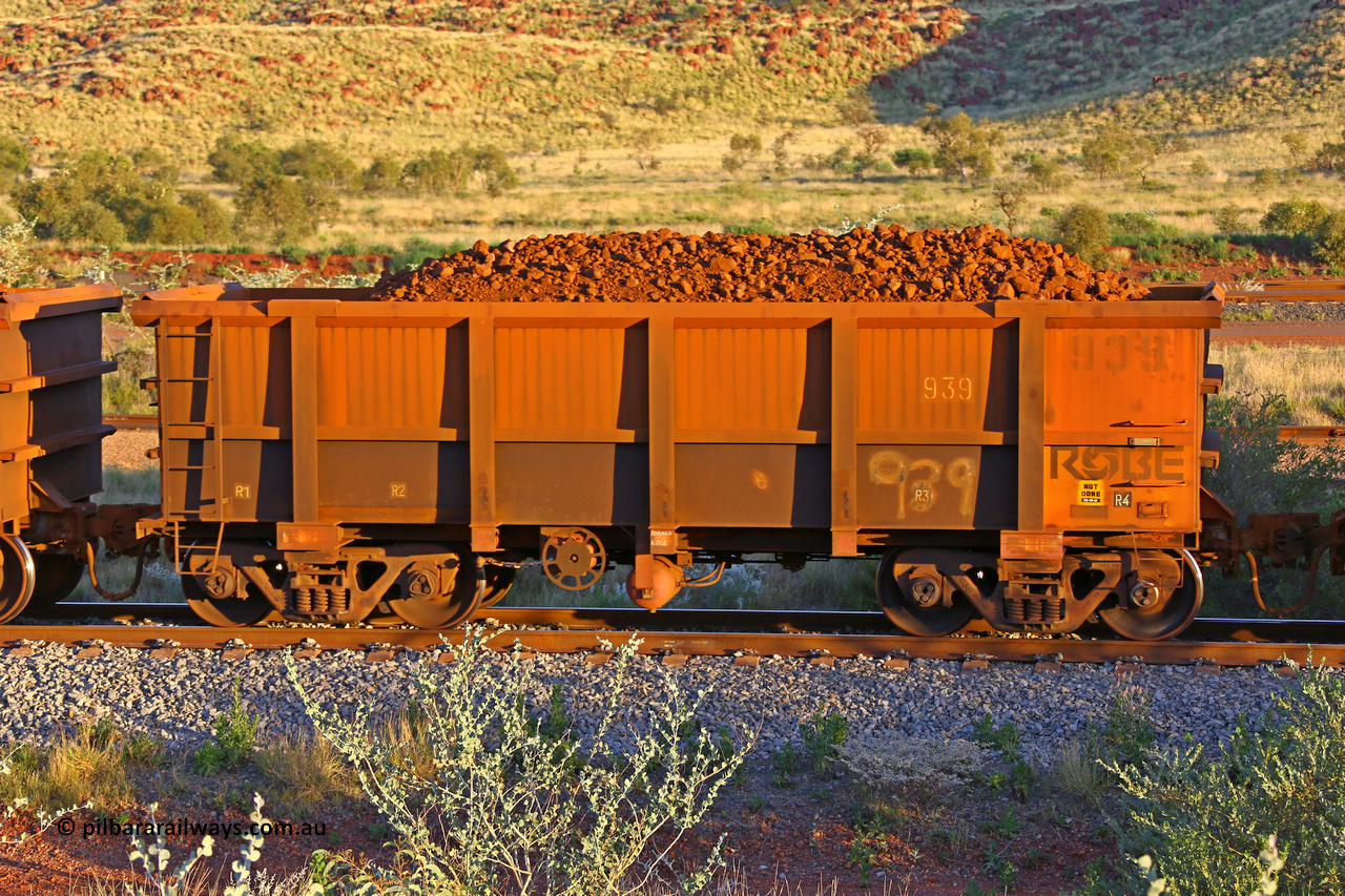 0939 170513 8708
Robe River ore waggon 939, built by Centurion Industries WA, rotary coupler end handbrake side loaded view, Cape Lambert yard, May 13, 2017.
Keywords: 939;Centurion-Industries-WA;Robe-ore-waggon;
