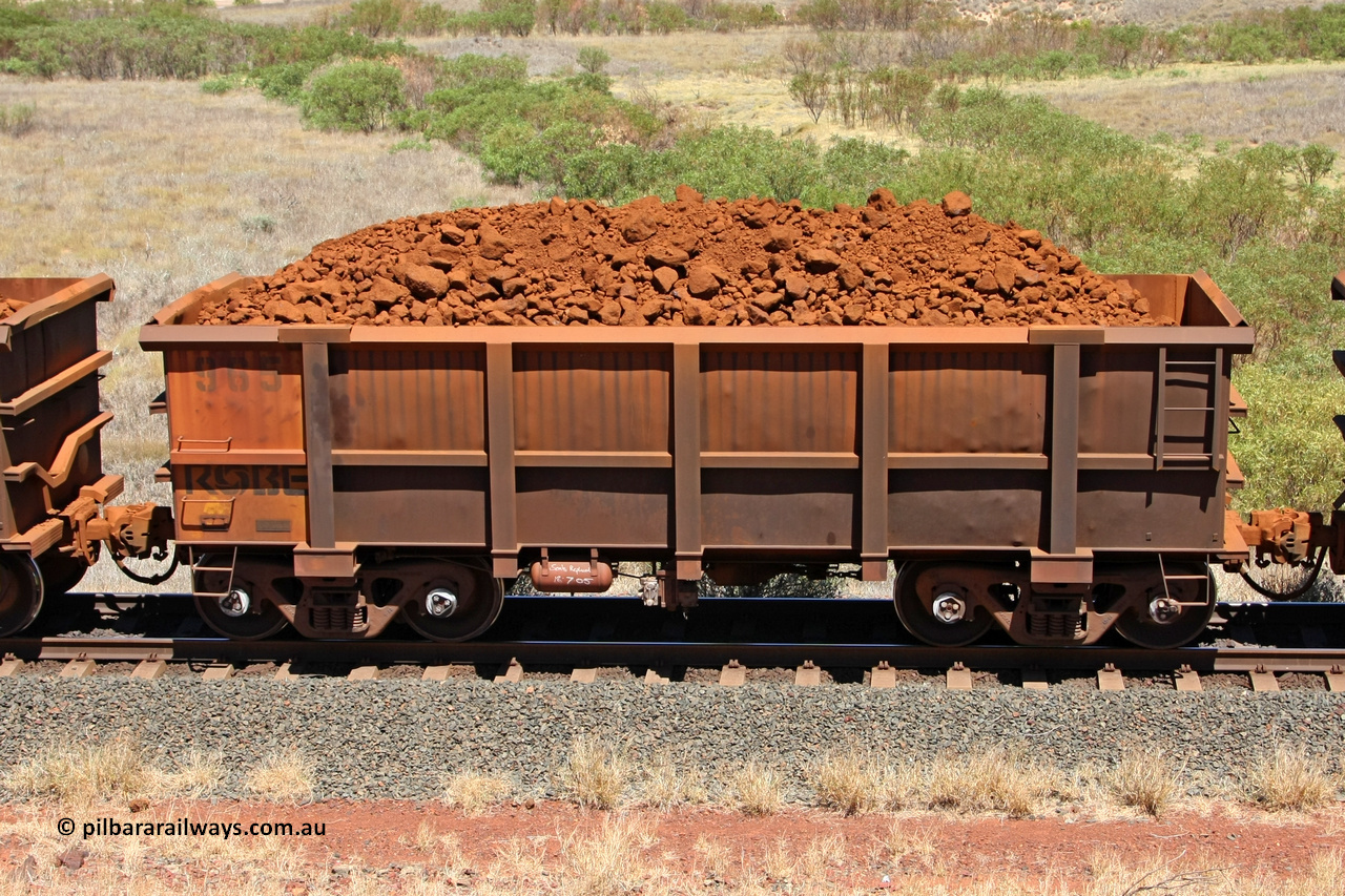 0965 081209 0139
Robe River ore waggon 965, built by Centurion Industries WA, non-handbrake side loaded view at the 7 km location just south of Cape Lambert yard. December 9, 2008.
Keywords: 965;Centurion-Industries-WA;Robe-ore-waggon;