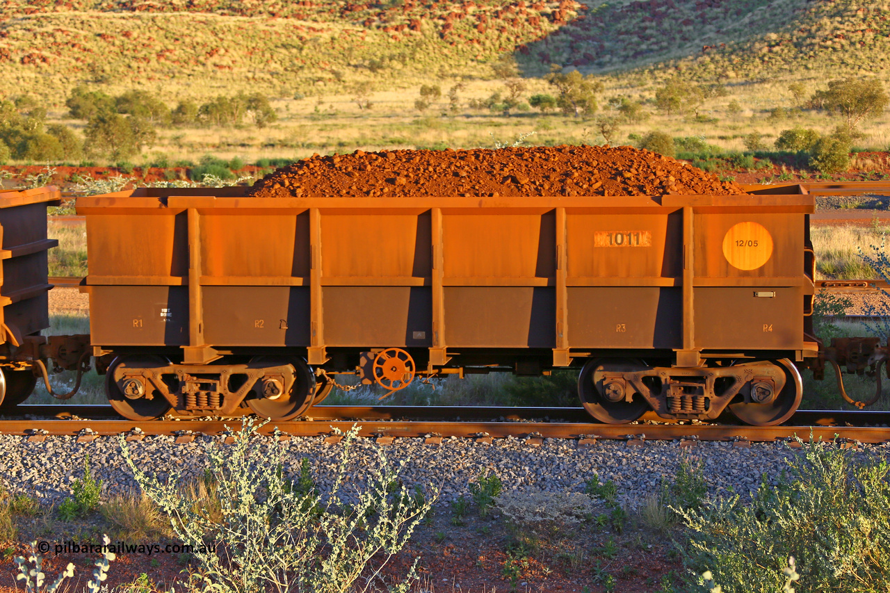 1011 170513 8741
Robe River ore waggon 1011, built by Bradken Rail Qld in December 2005, handbrake side loaded view, Cape Lambert yard, May 13, 2017.
Keywords: 1011;Bradken-Rail-Qld;Robe-ore-waggon;