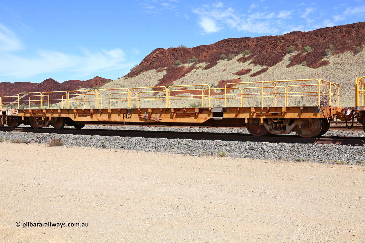 FC7 160306 1381
Robe River flat waggon FC 7. Greenpool March 6, 2016.
Keywords: FC7;Robe-flat-waggon;