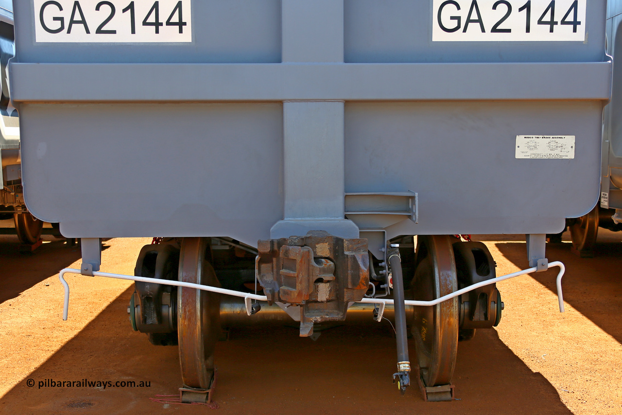 150314 7770
Wedgefield, following the delivery of Roy Hill's 1196 new GA type CCK138 model waggons, they were stored in several site whilst awaiting for enough track to be laid to allow delivery onto rail. GA2144 end view showing the F type coupler and lever, only the even numbered waggons, or control waggon, has an uncoupling lever, the odd numbered, or slave waggons do not. March 14. 2015.
Keywords: GA-type;GA2144;CSR-Yangtze;CCK138