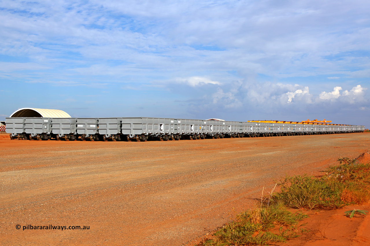 150412 7915
Roy Hill's Rail Construction Yard, at the 21.2 km, near Boodarie, 120 new CSR Yangtze built CCK138 stainless steel waggons wait to be placed on the rails. April 12, 2015.
Keywords: GA-type;GA2128;CSR-Yangtze;CCK138