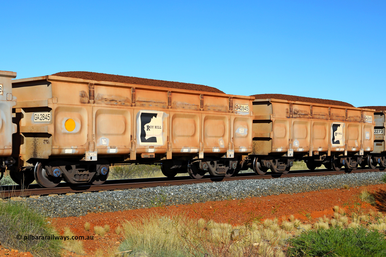 250501 0332
At the 88.448 km, just south of HPPL crossing loop on the Roy Hill line, loaded Roy Hill waggon pair GA 2845 - GA 2846, built in China by CSR Yangtze as an CCK138 model ore waggon. May 1, 2025.
Keywords: GA-type;GA2845-GA2846;CSR-Yangtze;CCK138;